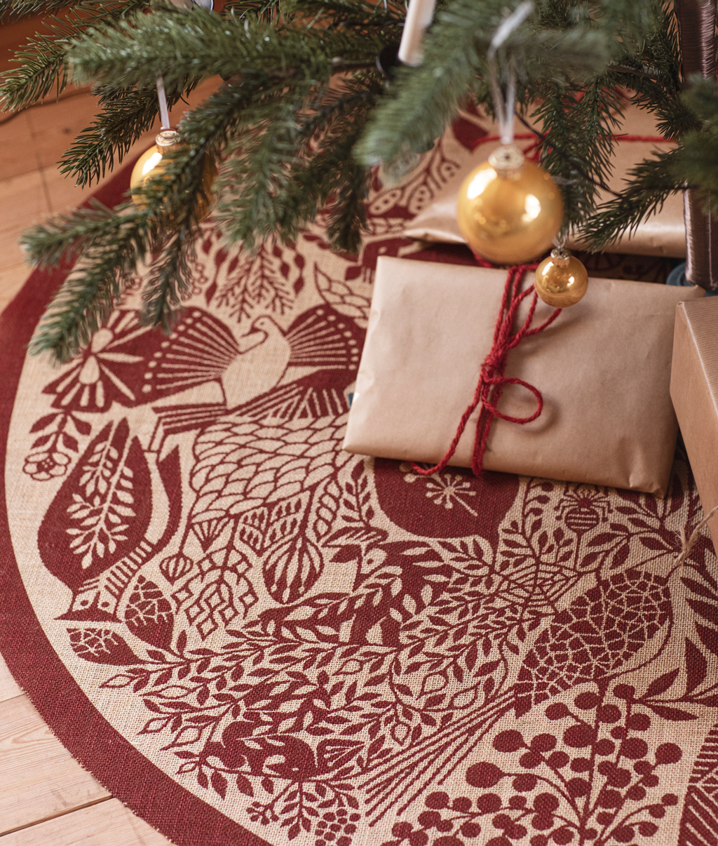 Christmas tree mat ”MORI NO SEIREI" Dark red